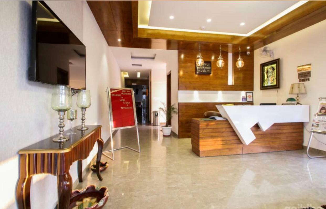 Al-Qasa Hotel Zirakpur Екстер'єр фото